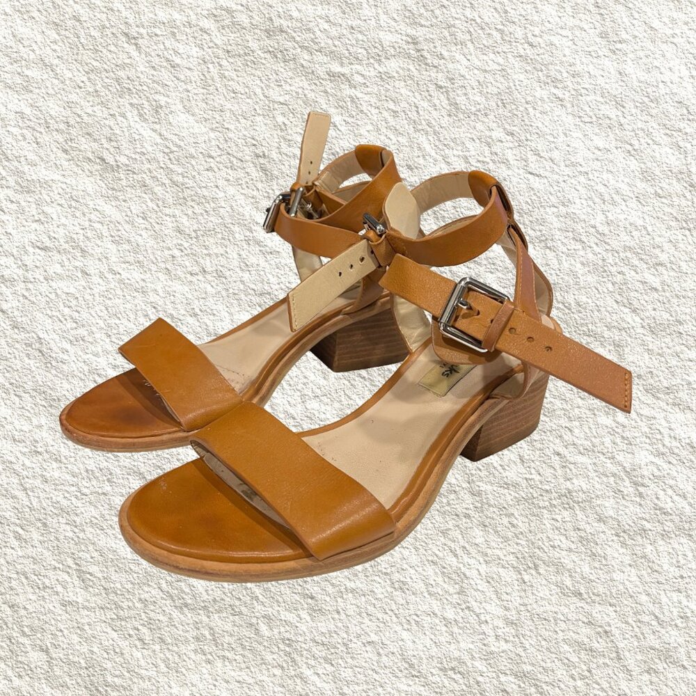 Clarks Women's Narrative Berrick Block Heel Double Strap Buckle Sandals Size 6 - Picture 3 of 8